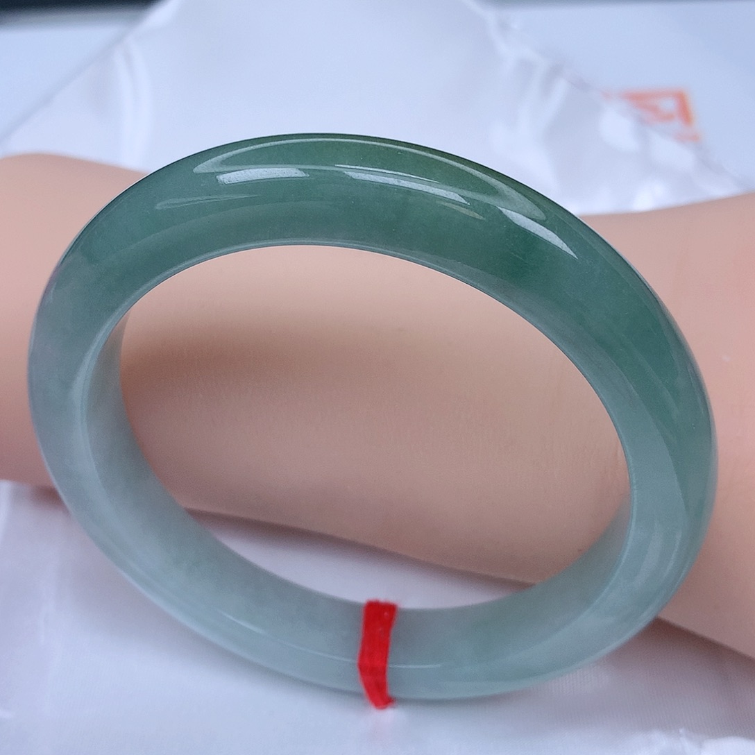 【闪购商品】未镶嵌手镯翡翠，58