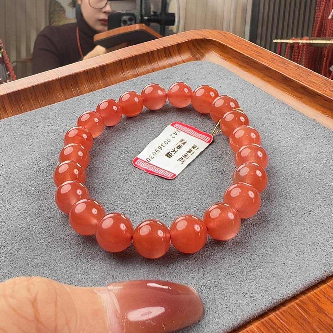 南红玛瑙手串未镶嵌