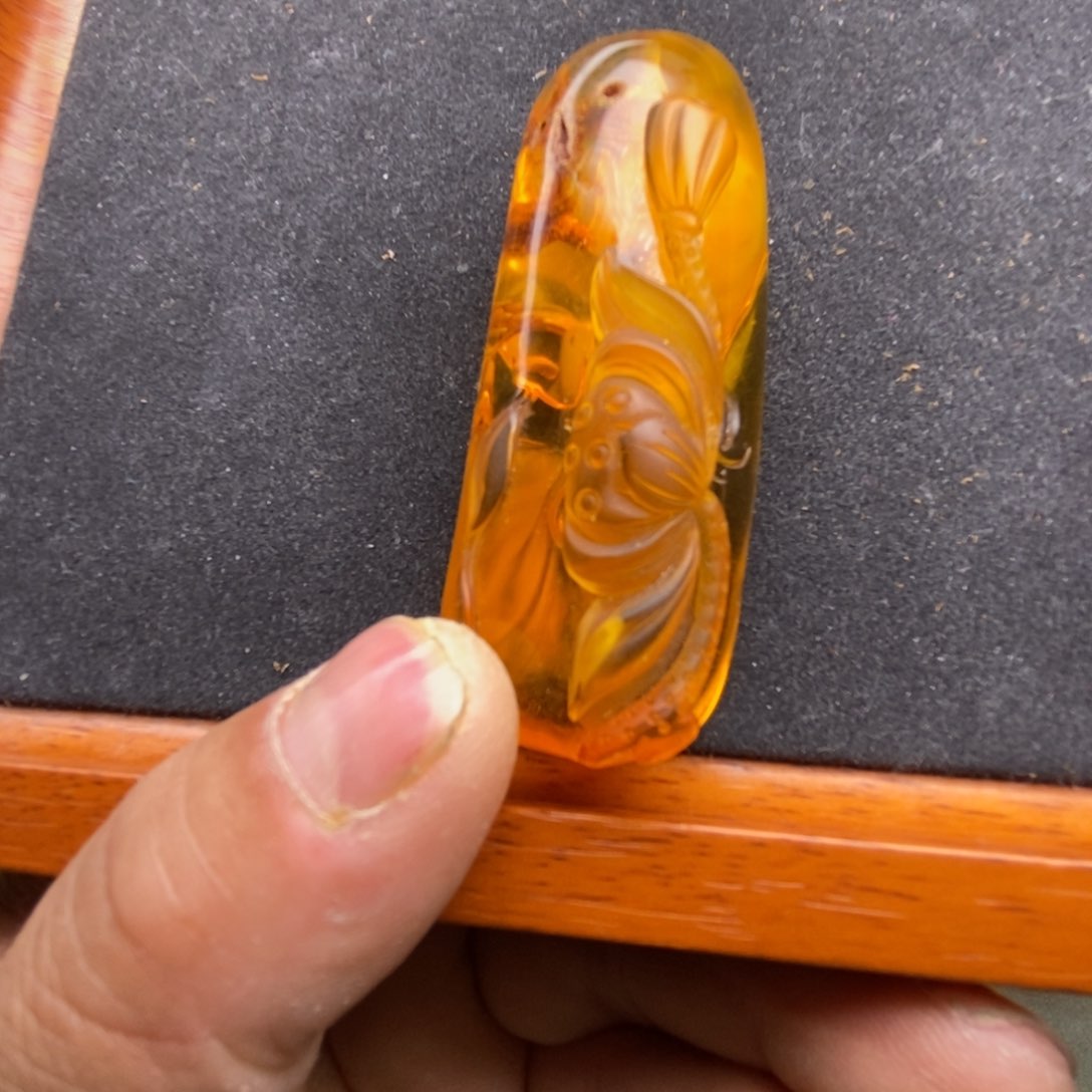 蜜蜡珠宝奇石未镶嵌