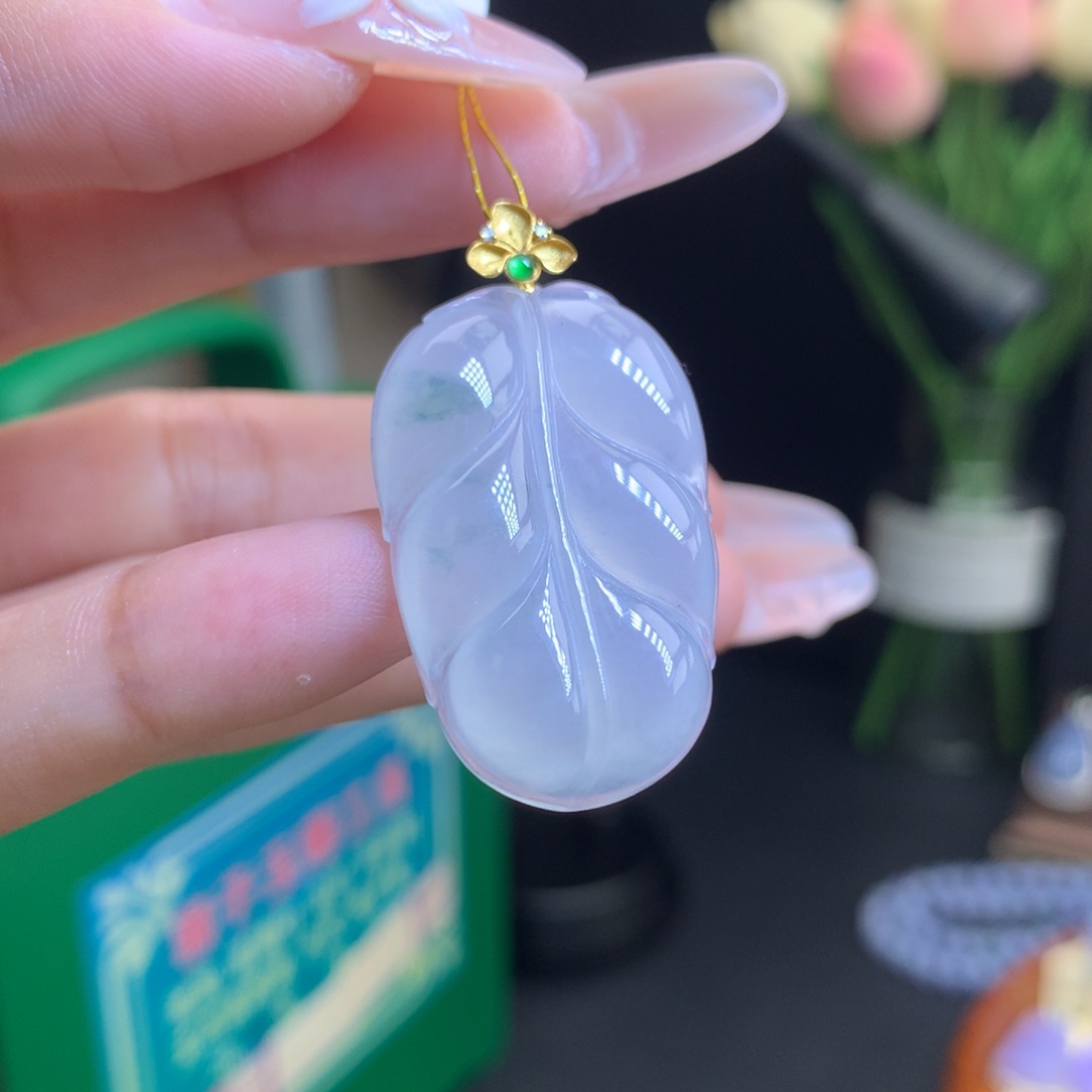 翡翠18K金镶嵌颈饰天然