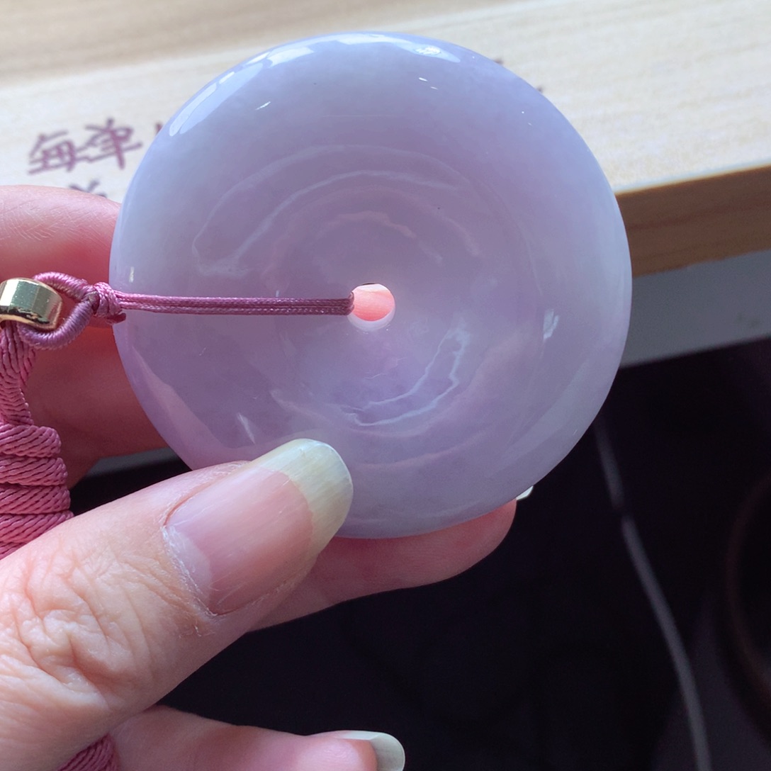 翡翠颈饰未镶嵌吊坠