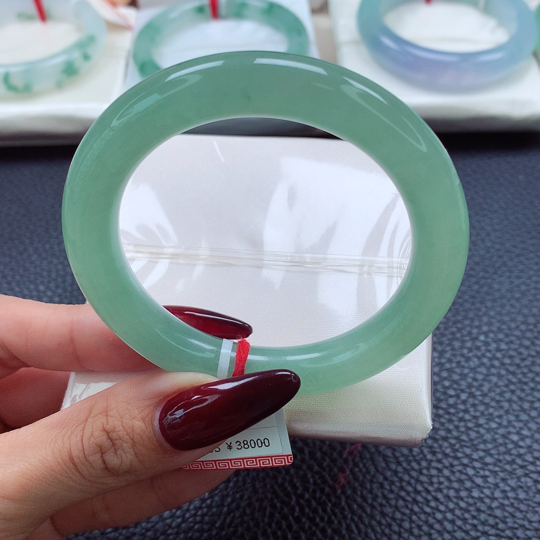 翡翠手镯未镶嵌52.53.54冰透满绿 完美细节 超强推