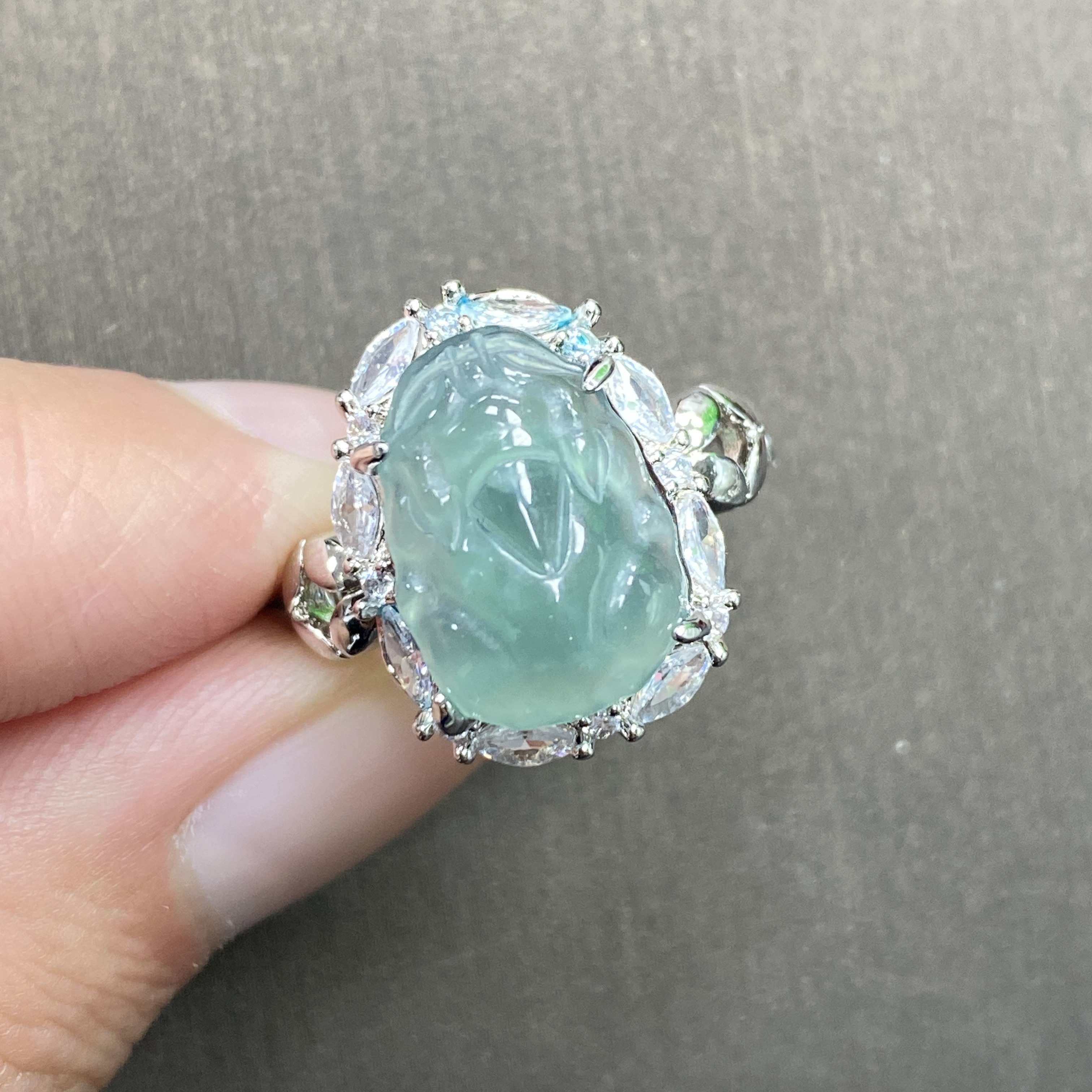 HZC0036-0028天然翡翠貔貅戒指尺寸约13.6X10.2X2.5mm