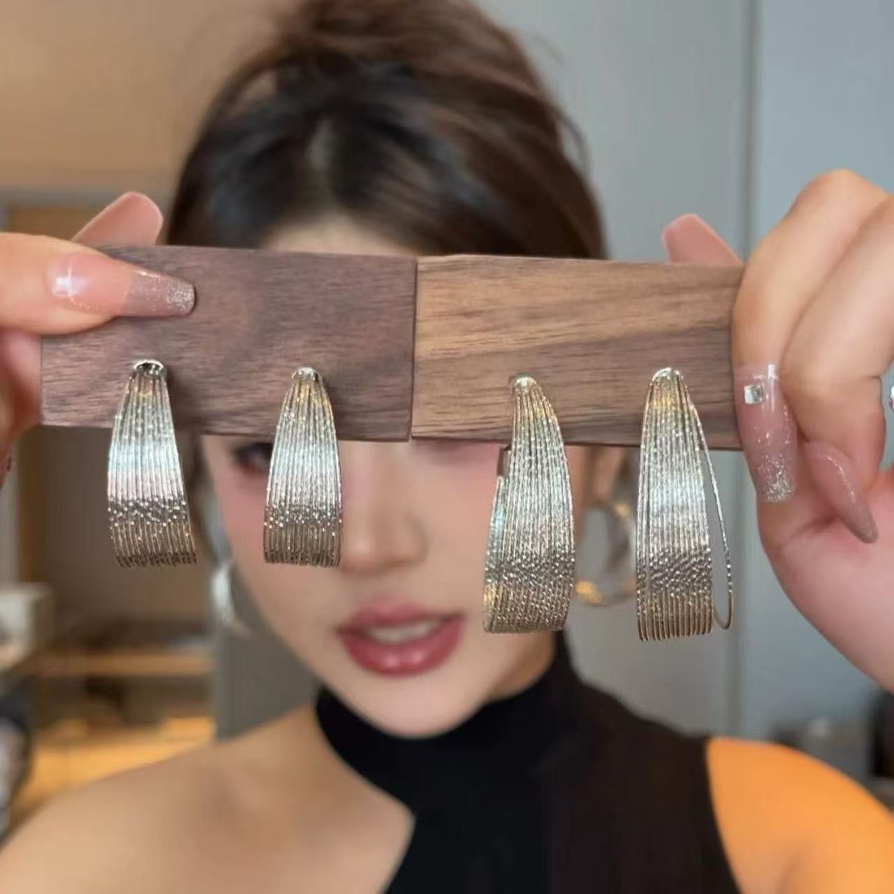 铜合金耳饰 复古小众银河瀑布耳圈个性百搭气质夸张大耳圈耳环女