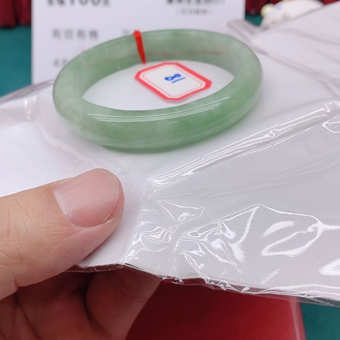翡翠手镯未镶嵌A*子188888888