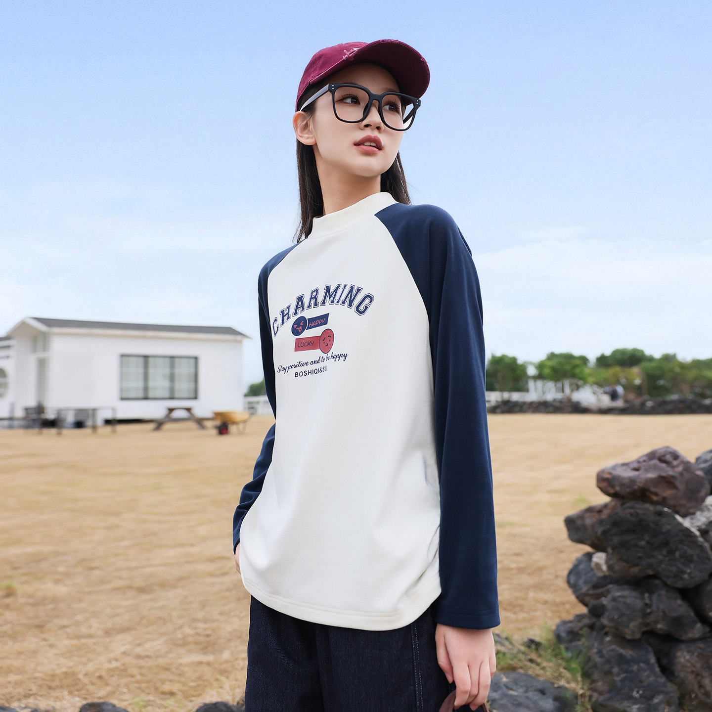 宽松型打底加绒圆领学院风长袖冬季宽松印花