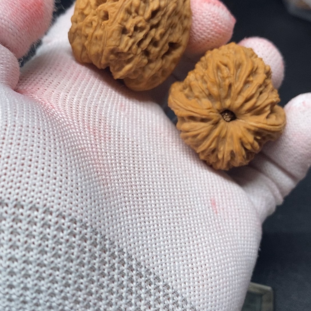 皮***爸37拉丝高炮南疆石