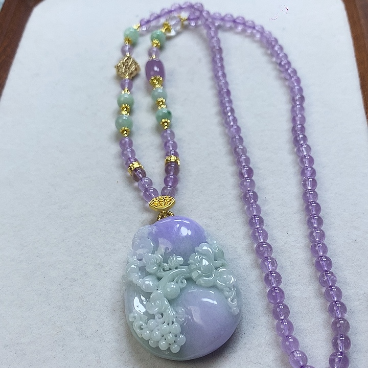 翡翠颈饰未镶嵌吊坠