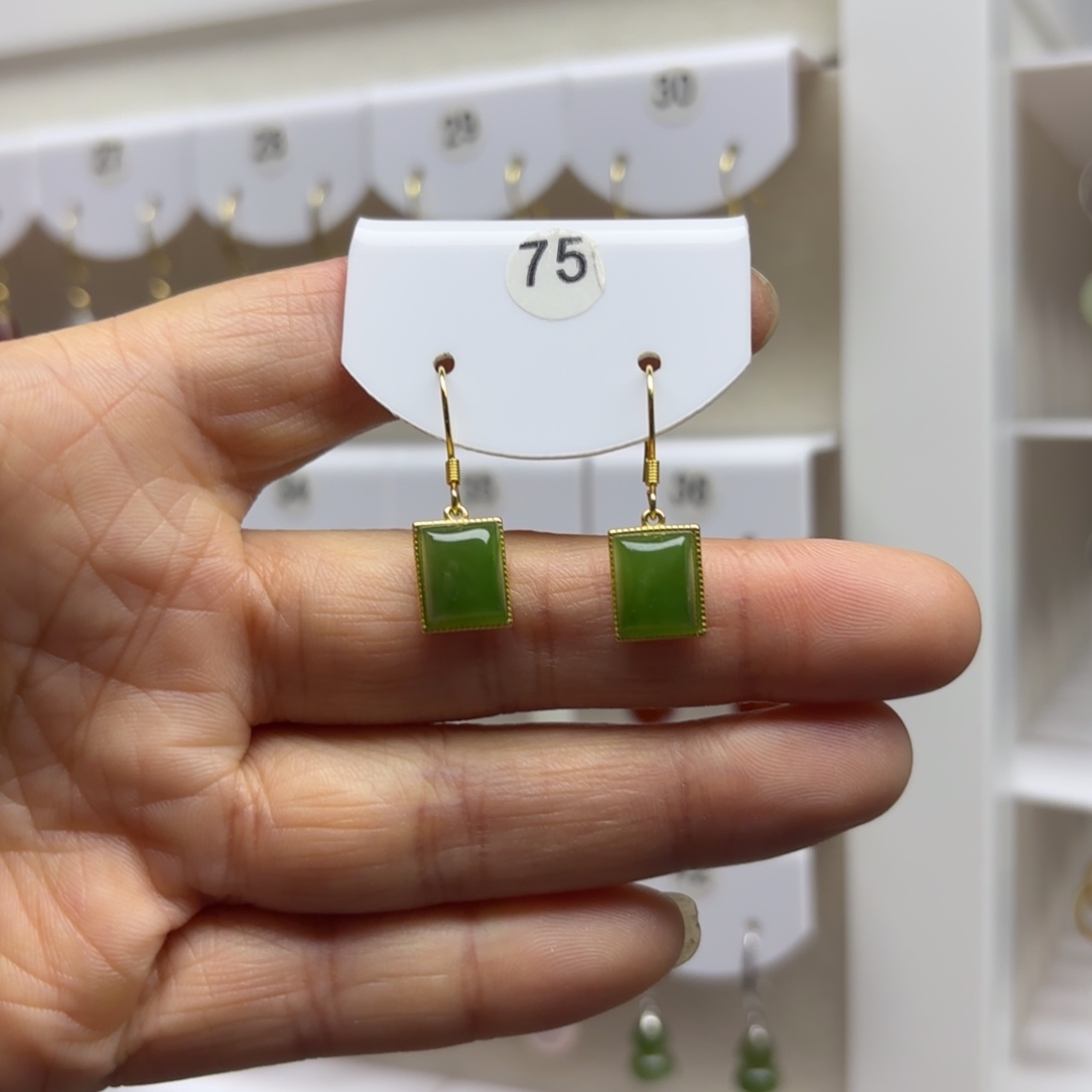 和田玉银S925镶嵌耳饰