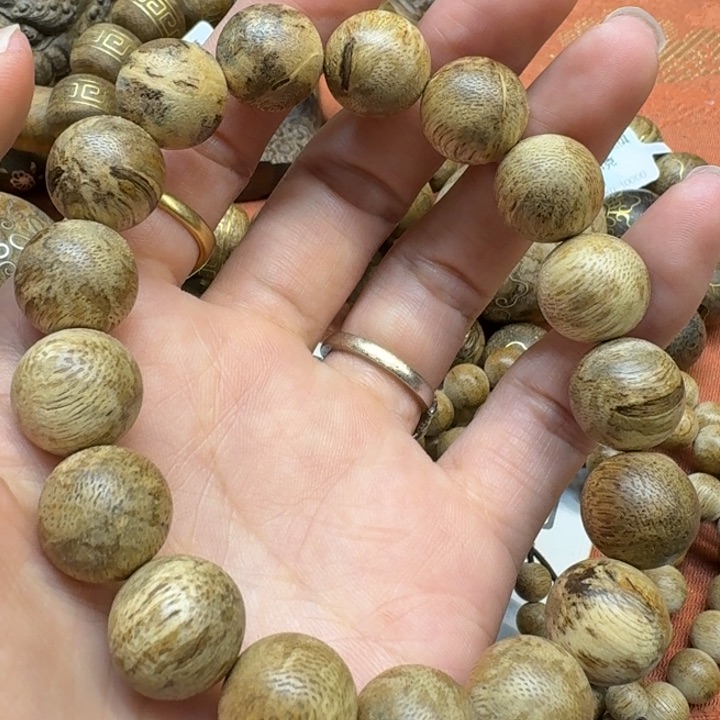 大叶紫檀（黑酸枝木类）