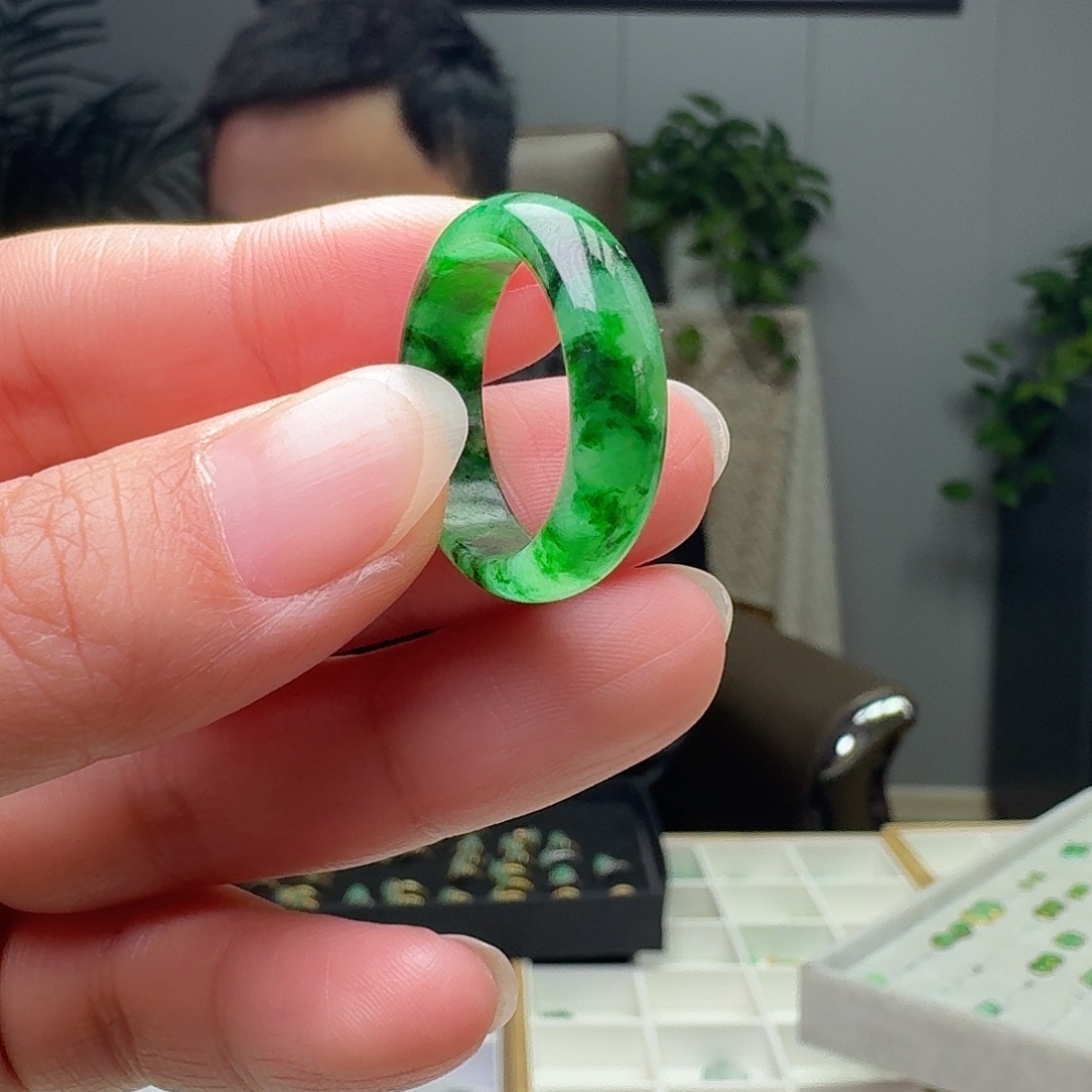 翡翠未镶嵌戒指天然