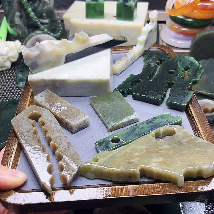 碧石珠宝奇石合金