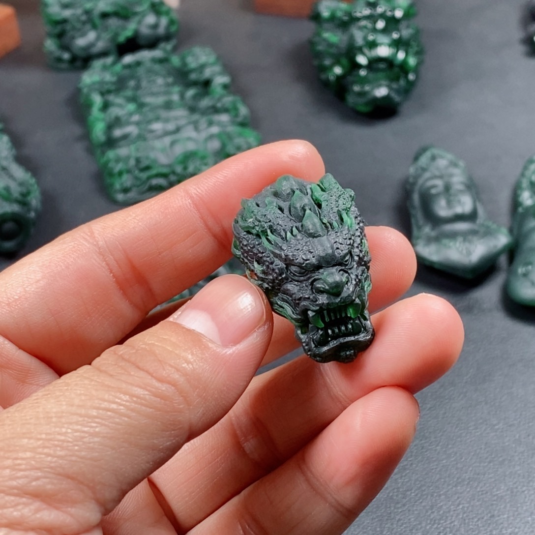 定制翡翠未镶嵌翡翠吊坠x