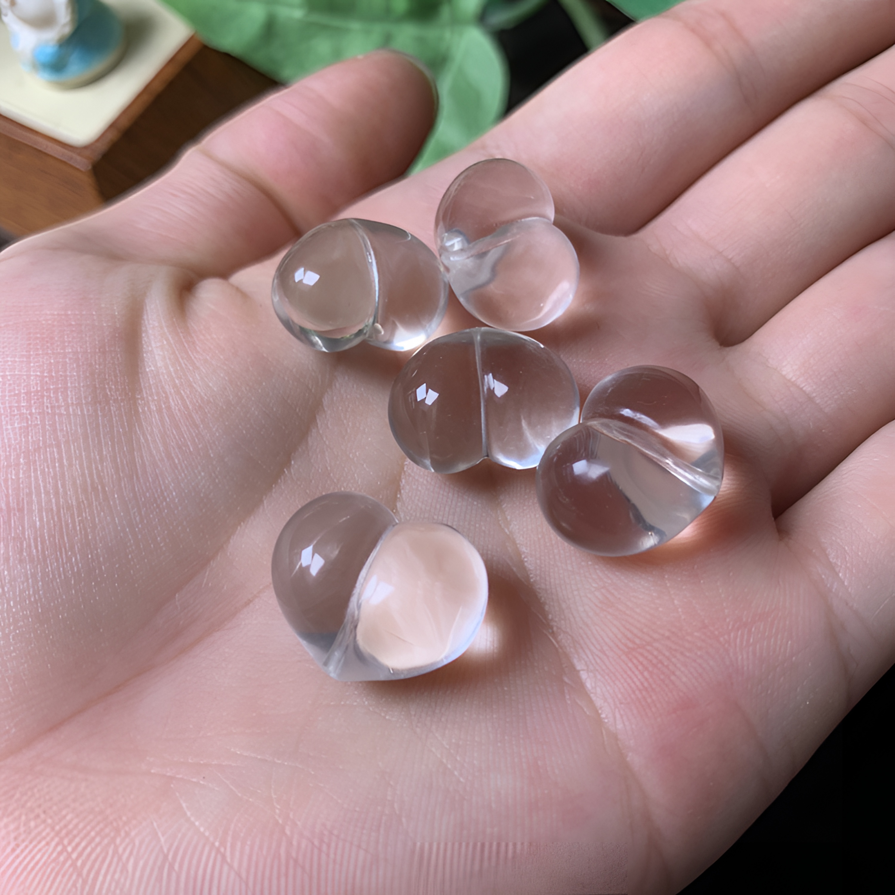 天然白水晶爱心屁桃散珠配件尺寸约16-17mm(多样性发其一）