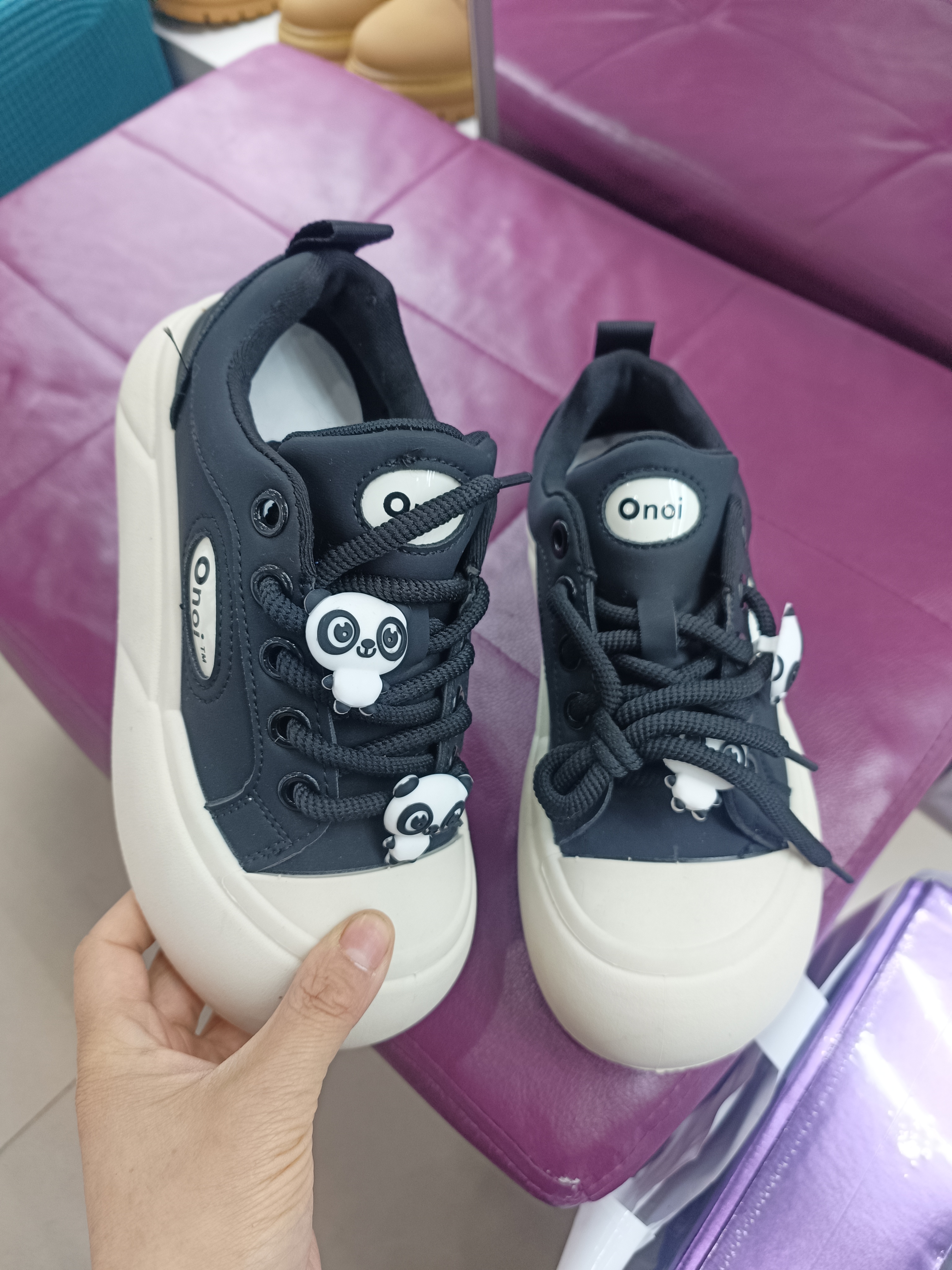 新款厚底丑萌面包鞋女百搭软底休闲运动透气小白鞋