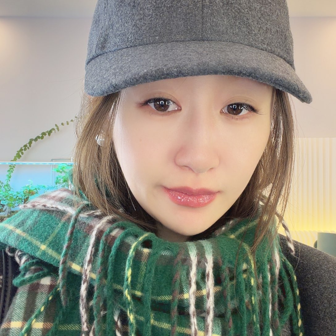 三醋酯纤维格子绿色流苏围脖