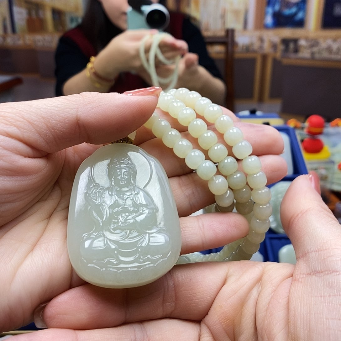 和田玉颈饰未镶嵌小*福