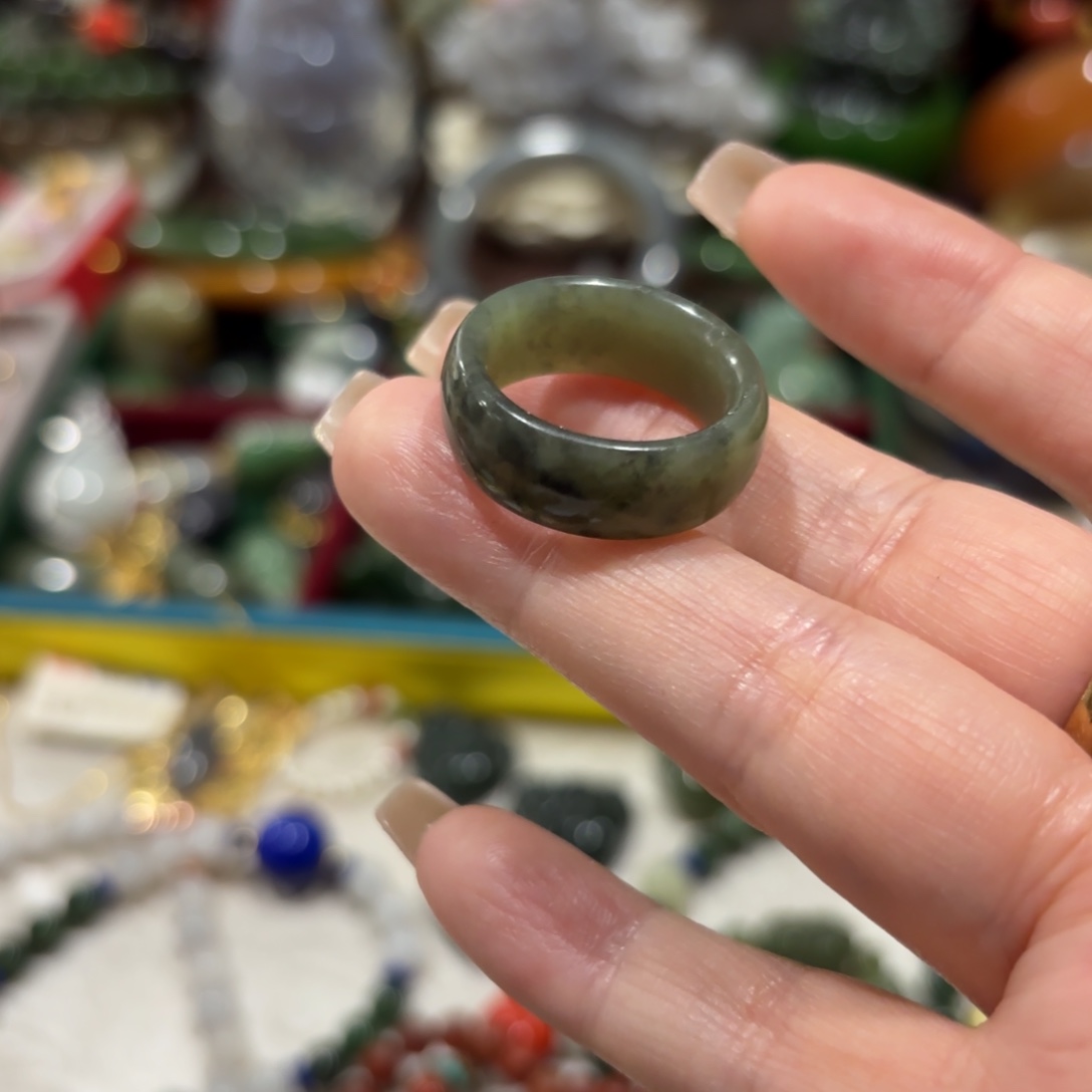 和田玉未镶嵌颈饰18.2