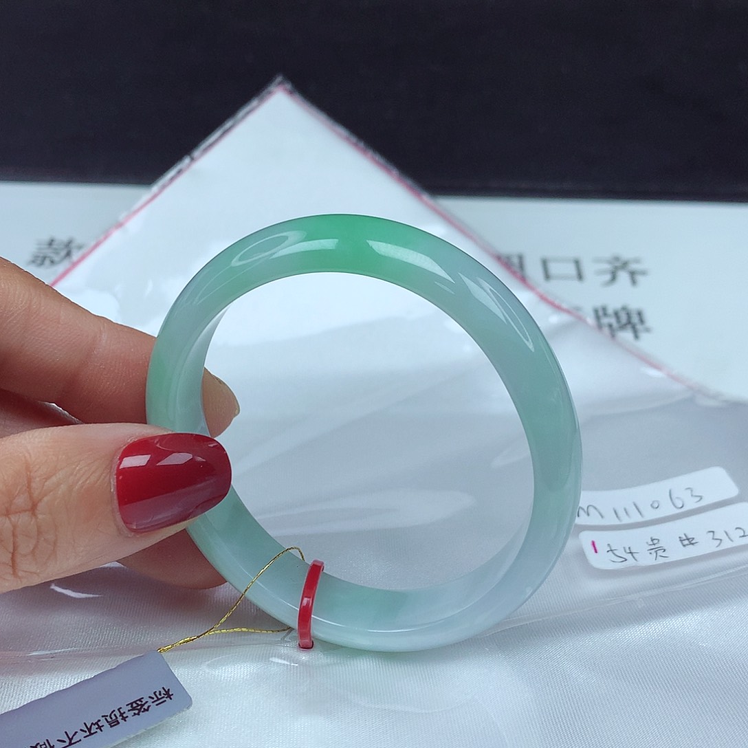 翡翠未镶嵌手镯54贵1063