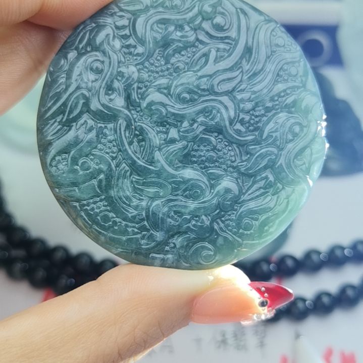 翡翠颈饰未镶嵌天然的A货翡翠多样性发货