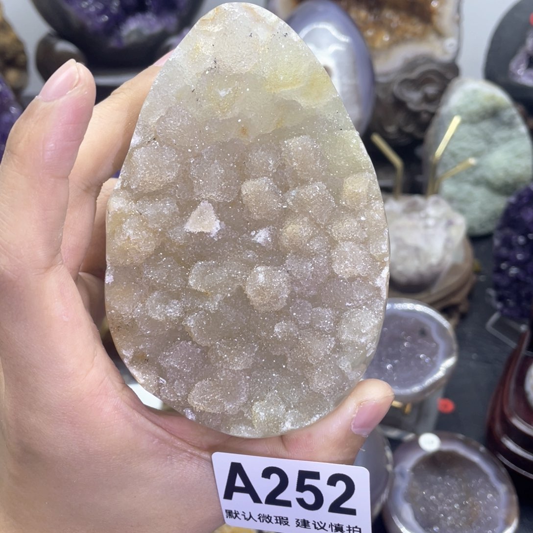 玛瑙/玉髓是真的未镶嵌