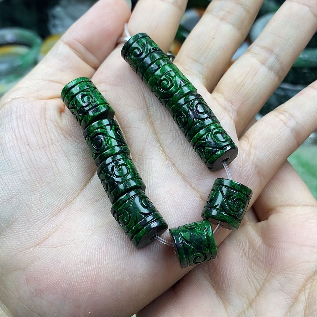 颈饰未镶嵌翡翠富****门手串
