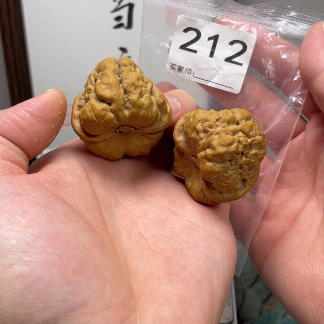 白***虾核桃蛤蟆头文玩212