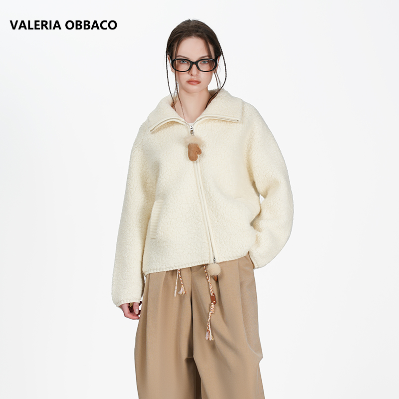 VALERIAOBBACO/瓦莱丽娅 奥贝科时尚冬季休闲白色绵羊毛慵懒开衫