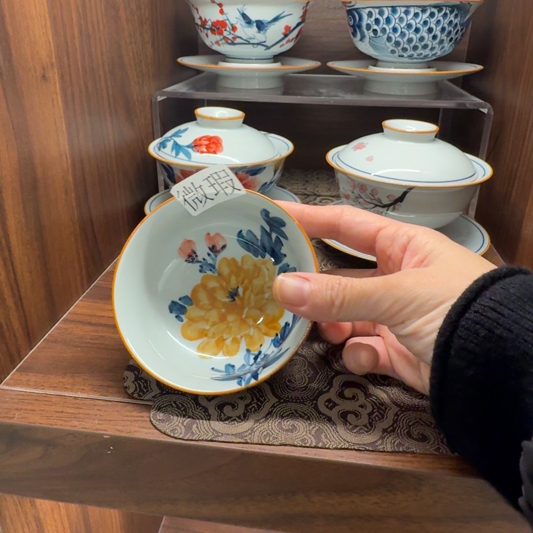 釉下手绘茶具微瑕
