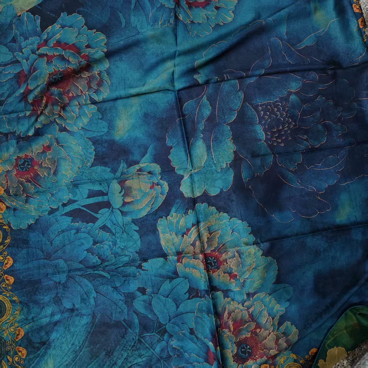 新款【 蓝韵牡丹】110*110重磅香云花萝高货重磅国风高端丝巾-H3