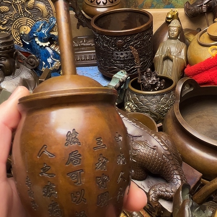 精美铜器批发档口