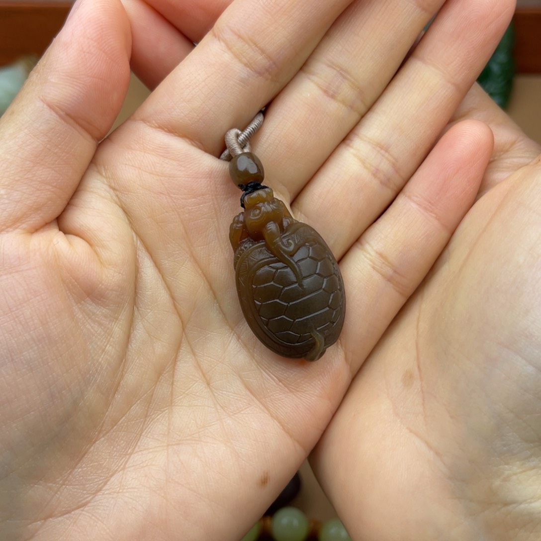 和田玉颈饰未镶嵌藝*傢