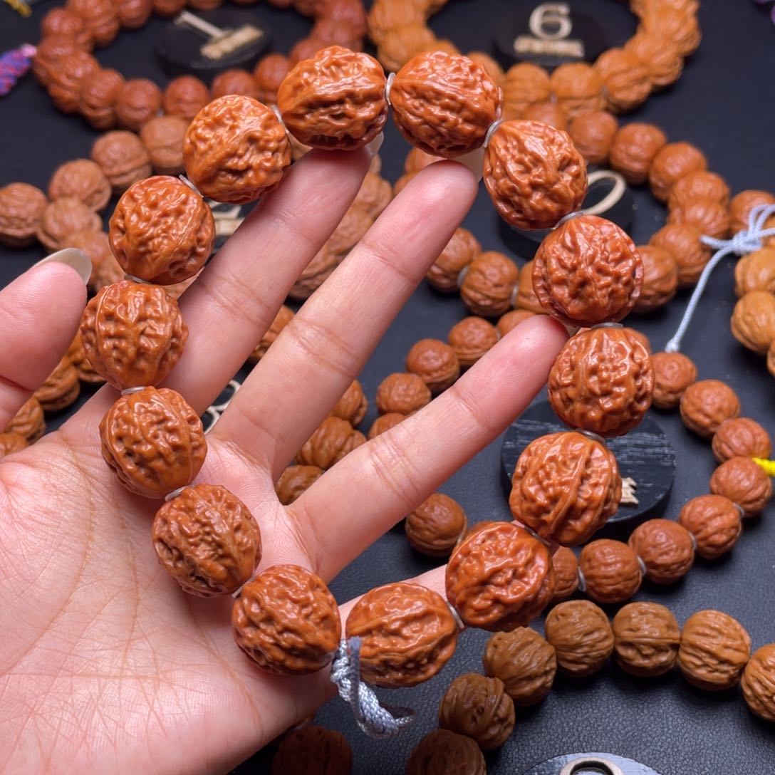 文玩核桃手串八棱111