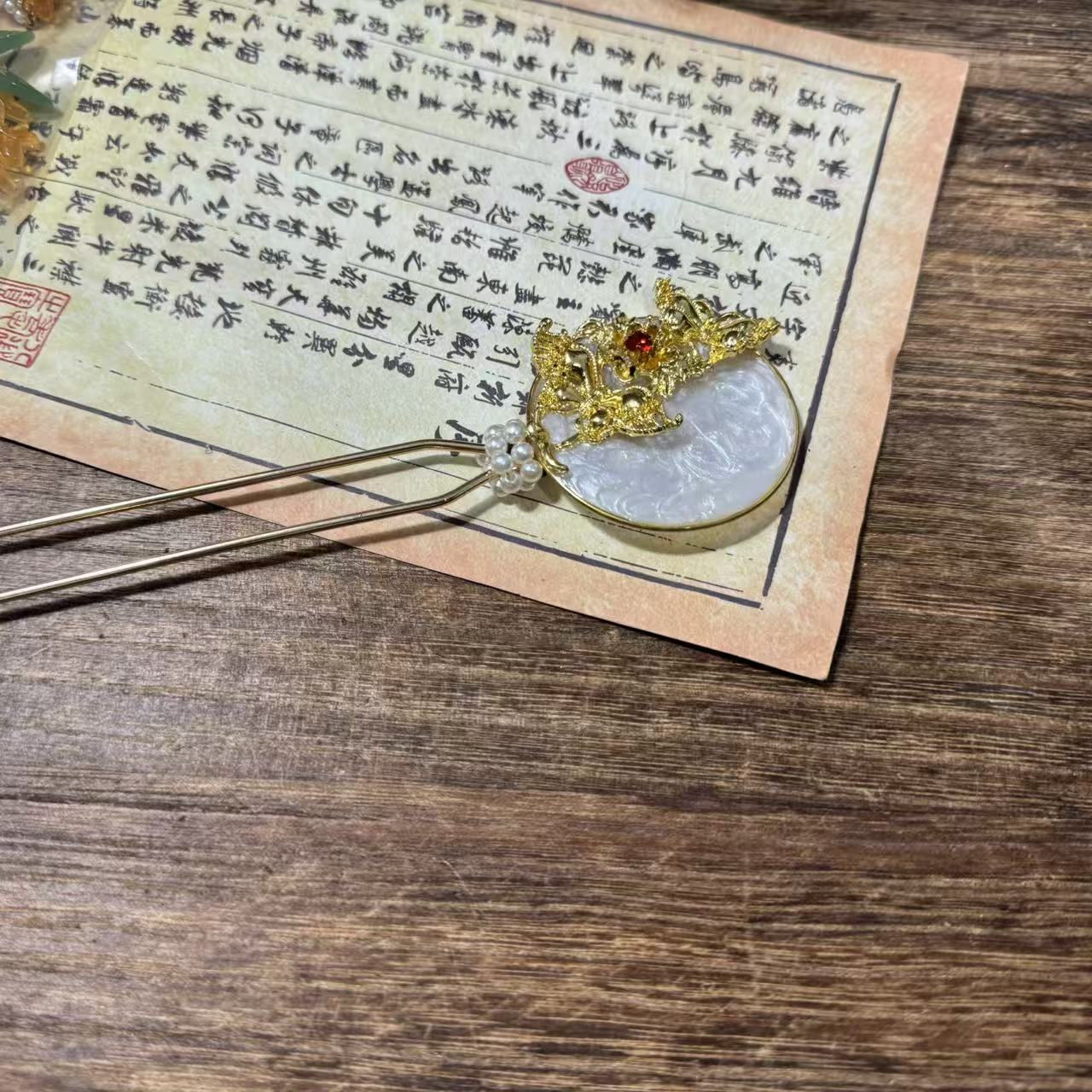 金色圆醋酸发簪一只。前尘梦古风汉服配饰