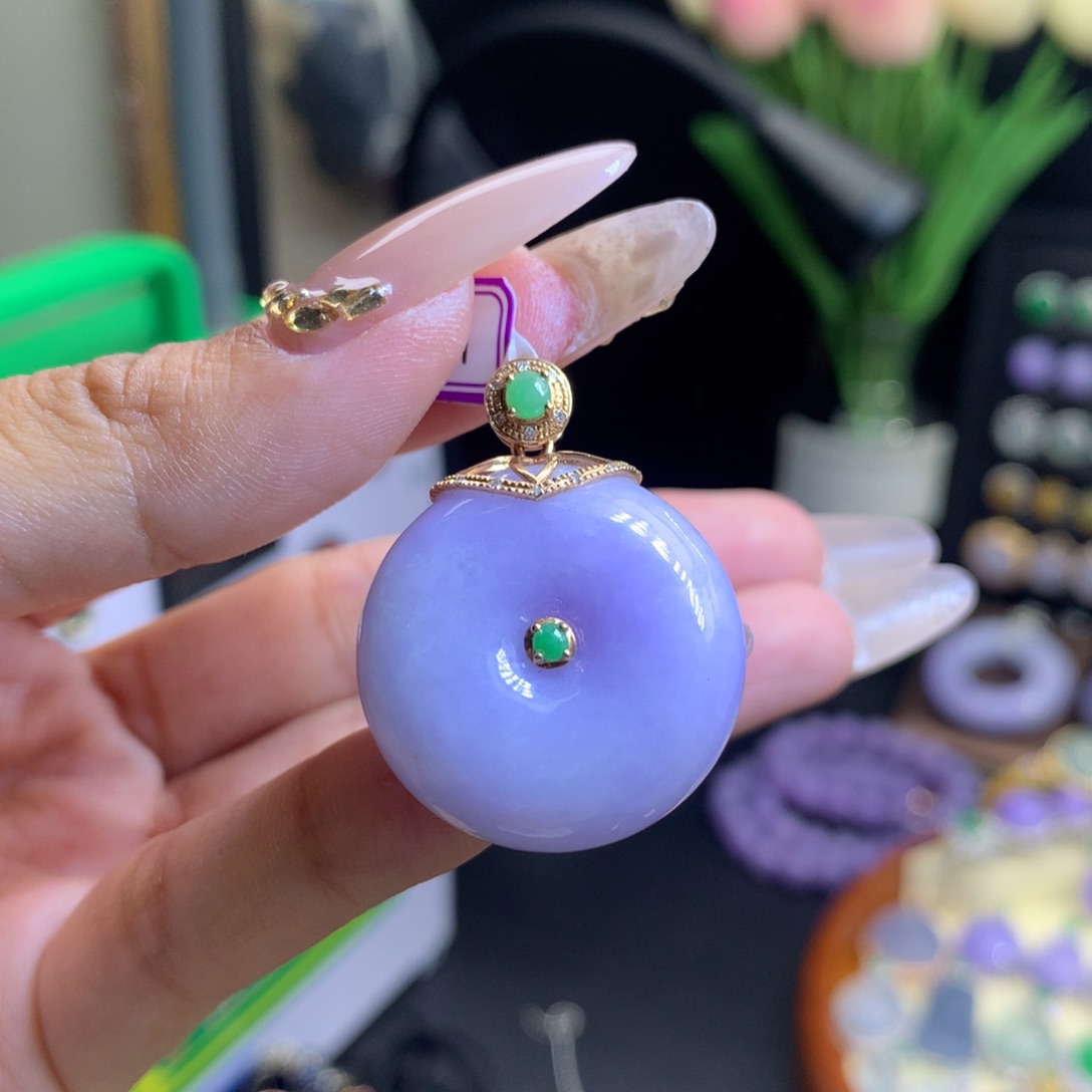 翡翠18K金镶嵌颈饰天然