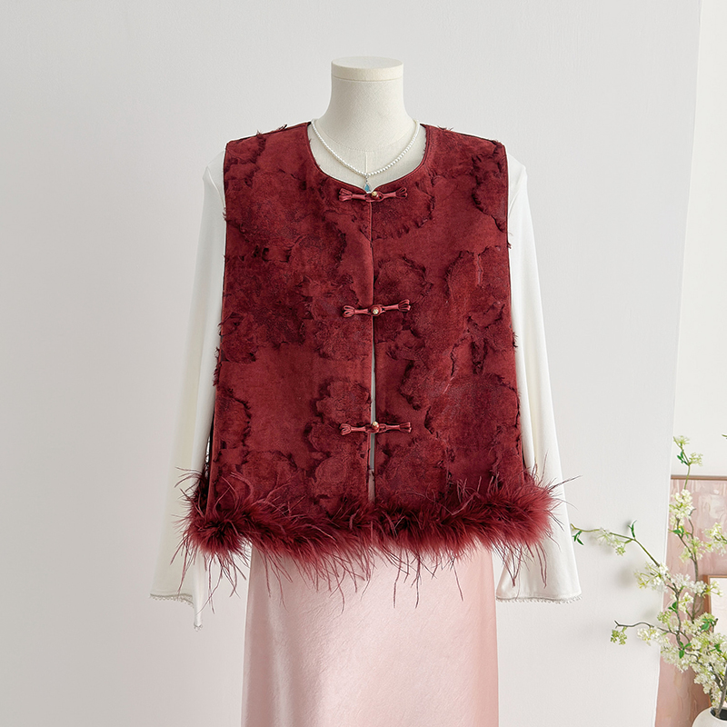 新中式国风马甲背心女2025秋冬新款提花高级感鸵鸟毛拼接上衣