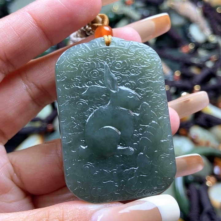 和田玉颈饰未镶嵌双面