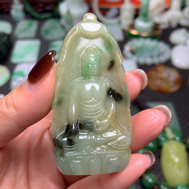 翡翠未镶嵌挂件清