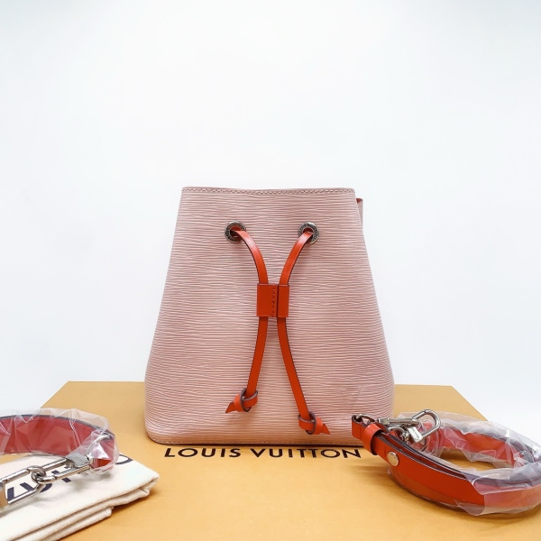 95新/路易威登/包包/市场价22600/250207CZ0023