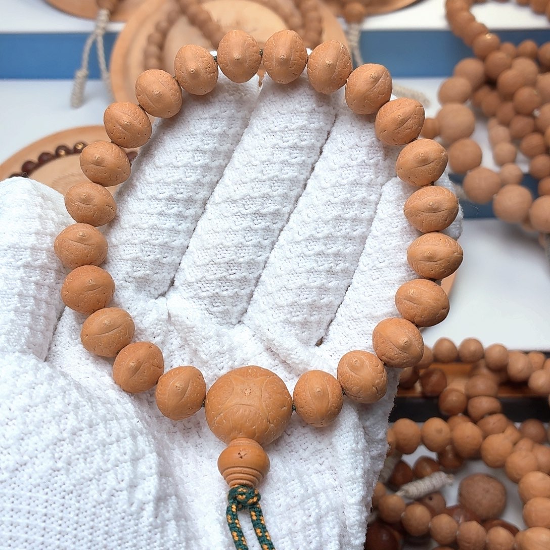 玄***凤眼菩提手串飞碟实心籽12.5一物一图