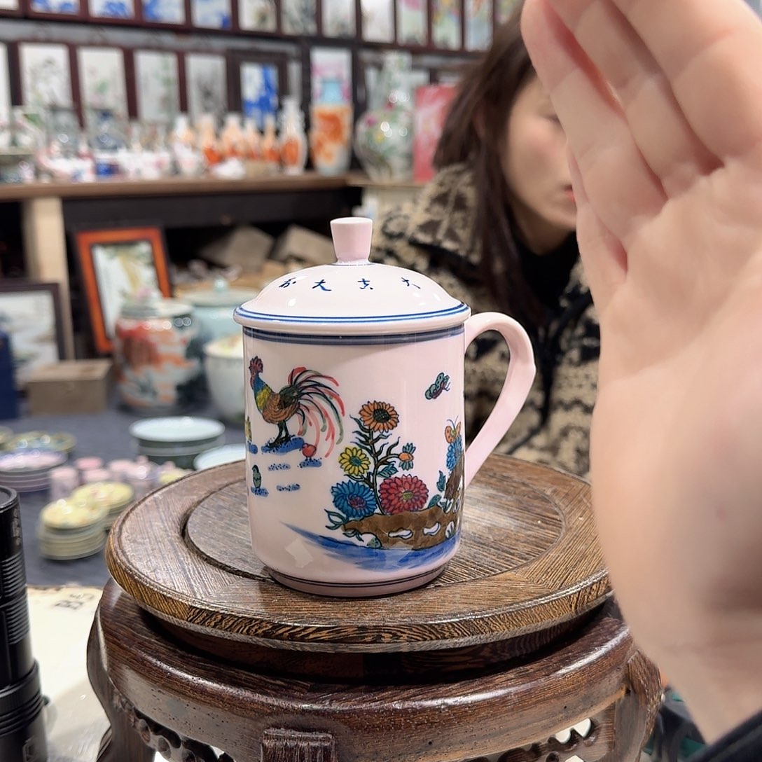 瓷摆件//////景德镇陶瓷瓷器。带礼盒。