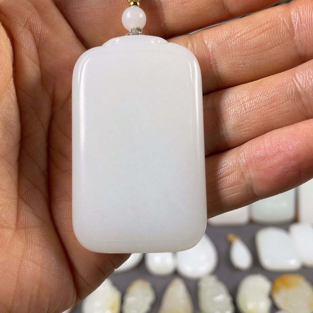 和田玉颈饰未镶嵌冬***y