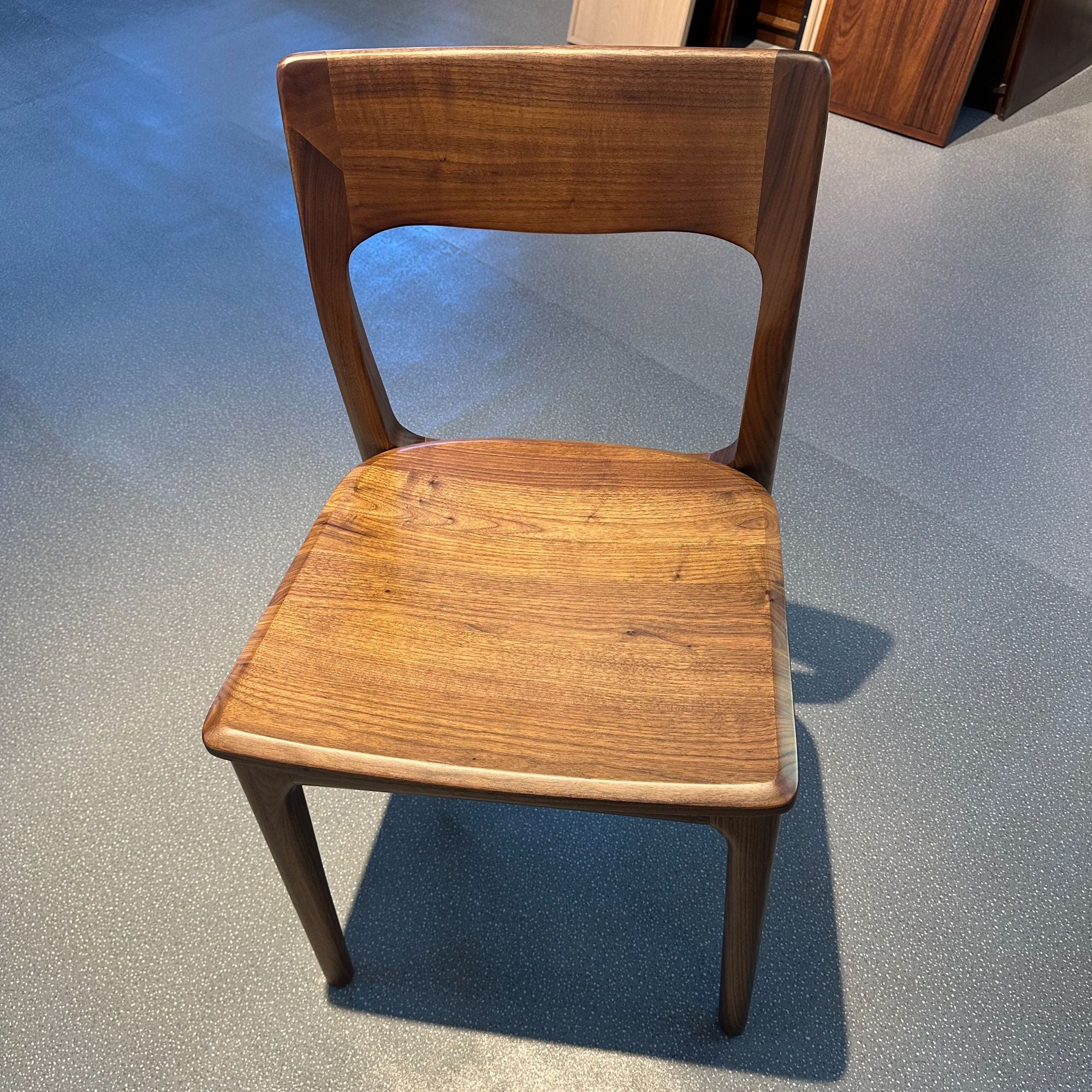 北美黑胡桃木餐椅纯实木全榫卯舒克椅现代简约轻奢靠背椅子