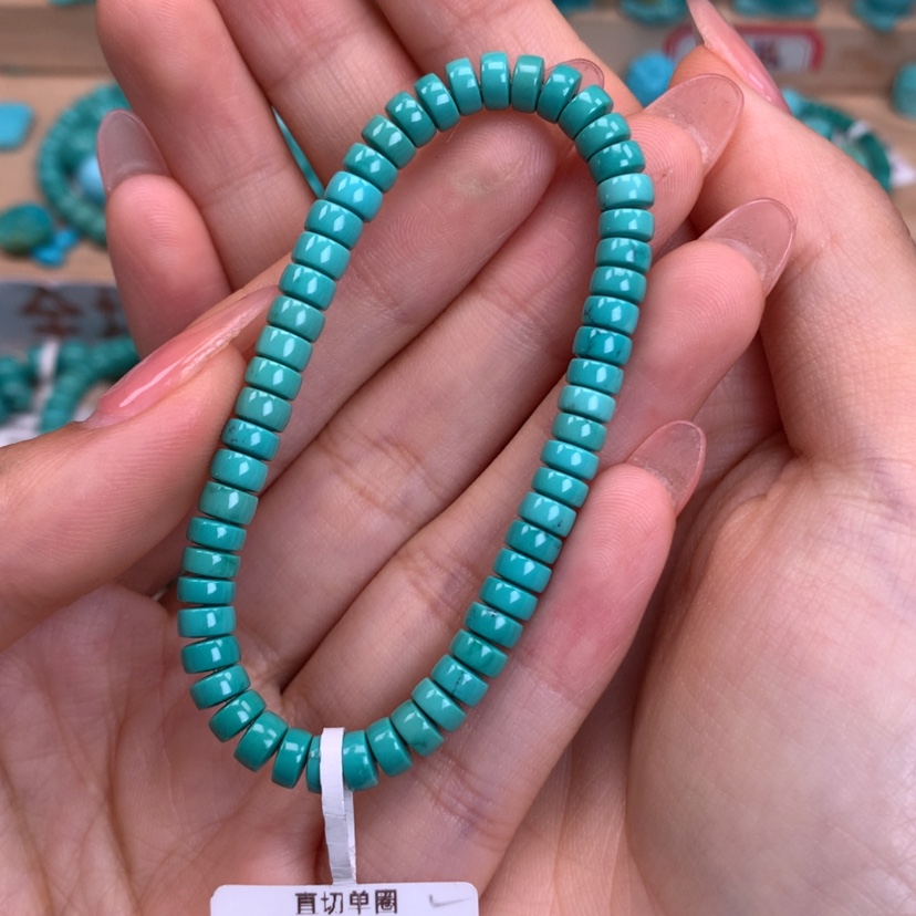 【闪购商品】绿松石未镶嵌直切手串5.5