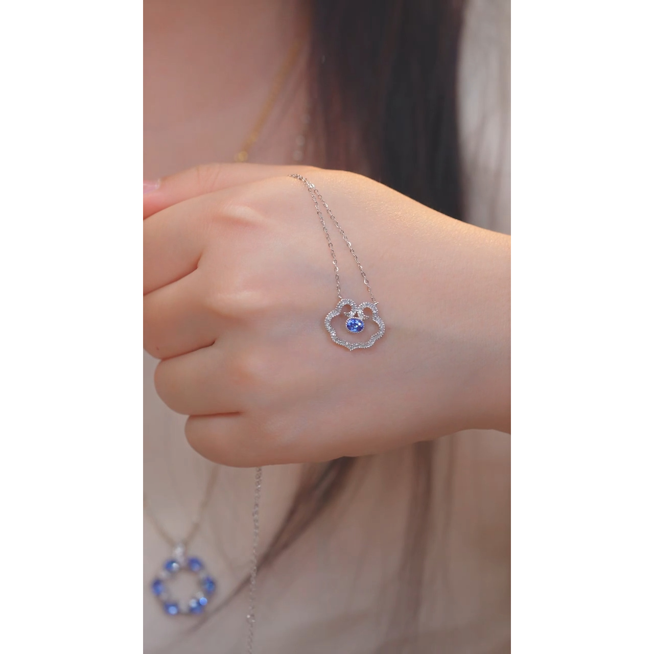 蓝宝石项链18K金镶嵌（0.4ct）@@U4534