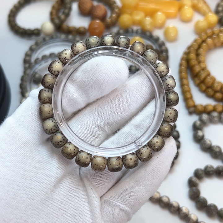 %***。星月菩提石玉料单圈