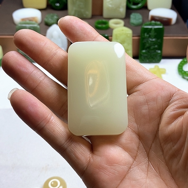 和田玉未镶嵌珠宝奇石糖**崽