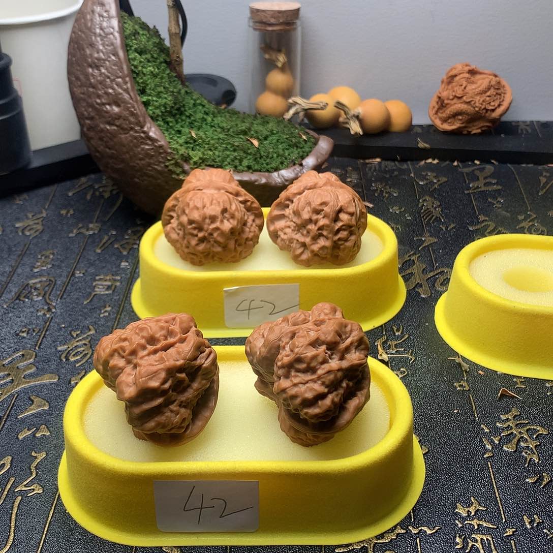 文玩核桃把件纵****海蛤蟆头精品42非全品
