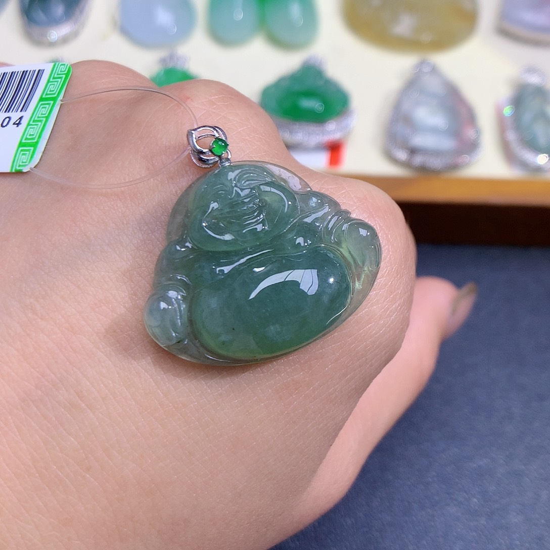 翡翠颈饰18K金镶嵌佛公