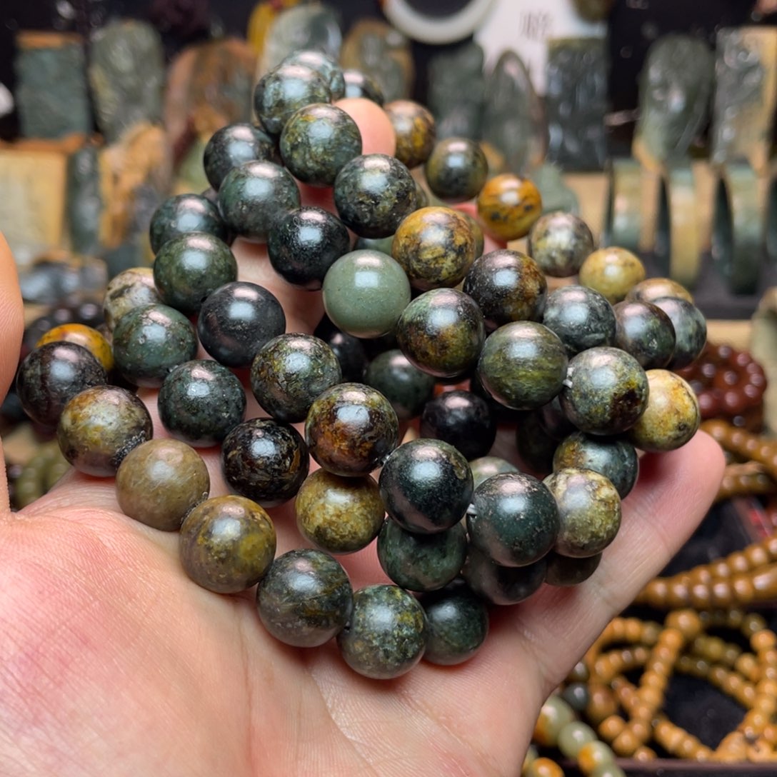 岫岩河磨玉（透闪石质玉）未镶嵌颈饰卡14自选一条